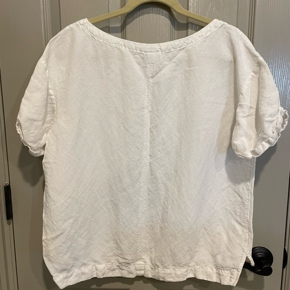 A New Day linen/rayon blend short sleeved ladies top (L) Pristine condition! - Picture 2 of 8